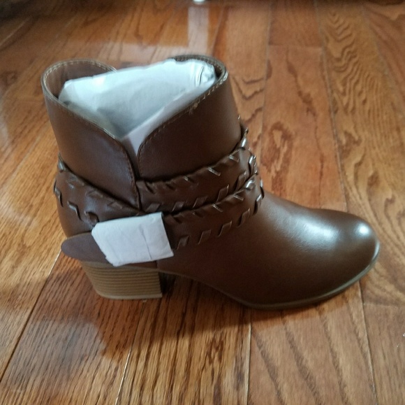 Style&Co Shoes (BRAND NEW!!!) - LIQUIDATION SALE!! - Picture 2 of 6